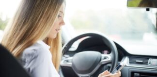 smartphone al volante smartphone alla guida