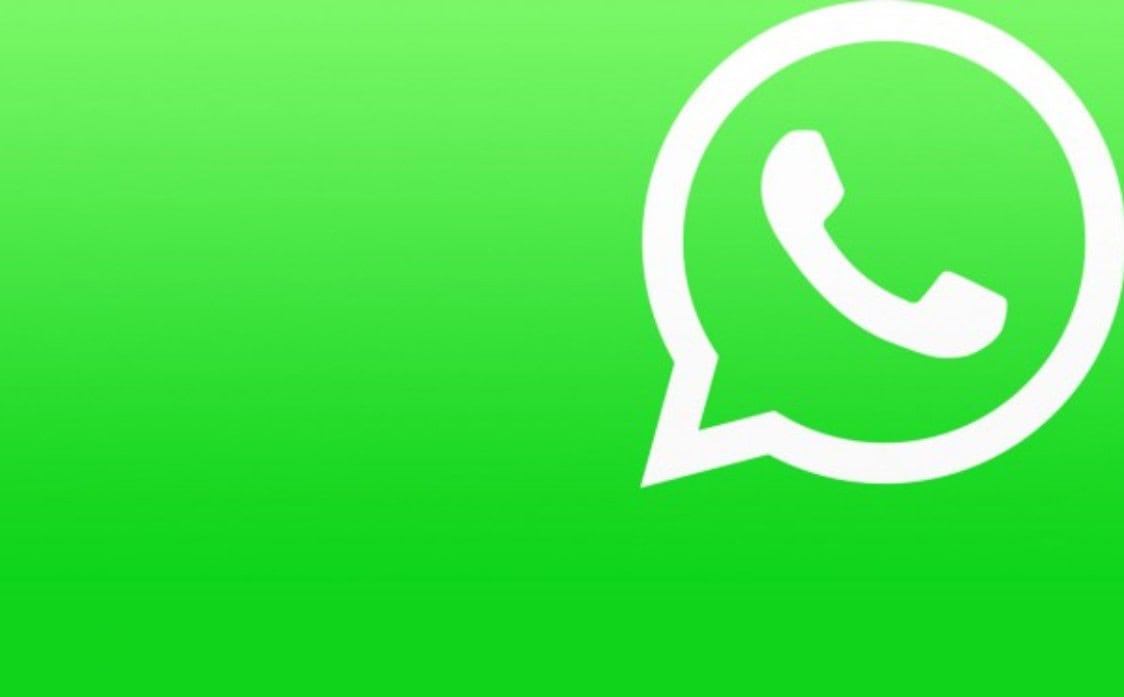 WhatsApp: ritorno a pagamento reso ufficiale dal nuovo messaggio, utenti nel panico