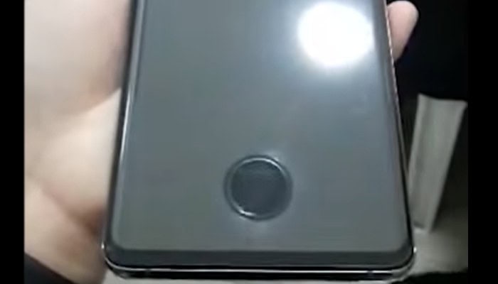 samsung-galaxy-s10plus-display