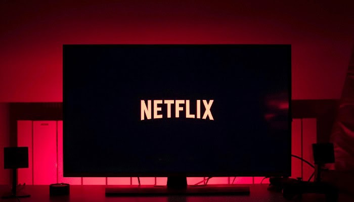 Netflix aumenti prezzo