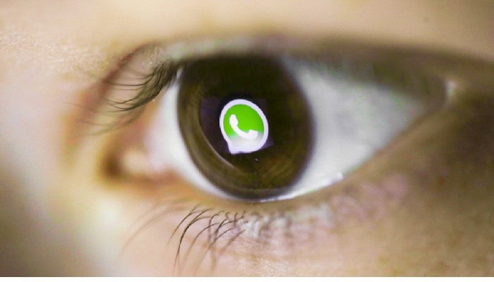 WhatsApp accesso chat con impronta