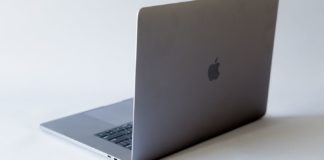 Apple MacBook