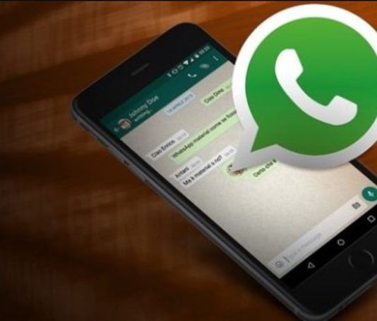 WhatsApp, entrare di nascosto in chat è possibile con un'app segreta