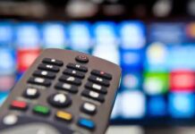 IPTV: ecco cosa si rischia con gli abbonamento Sky e DAZN pirata