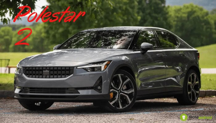 Polestar 2: auto elettriche richiamate per via di un problema software