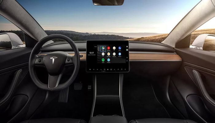 tesla-programma-permette-utilizzare-android-auto