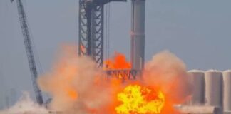 Razzo Booster di Space X in fiamme