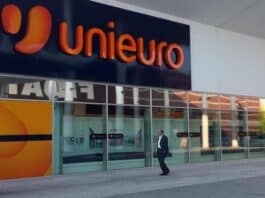 Unieuro ammazza Expert e Lidl con le offerte smartphone al 90% solo oggi