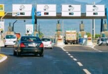 Si può camminare a piedi in autostrada