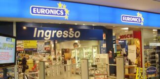 Euronics è pazza, offerte shock al 70% di sconto su iPhone e Samsung