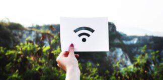 WiFi GRATIS, come avere bollette AZZERATE con Iliad, WindTre, TIM e Vodafone