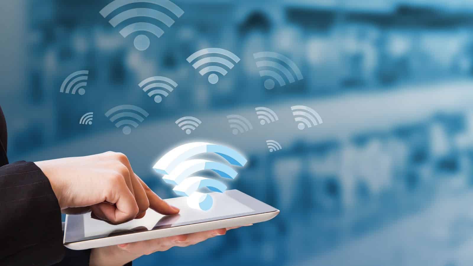 WiFi GRATIS, come NON pagare più TIM, Vodafone, WindTre e Iliad