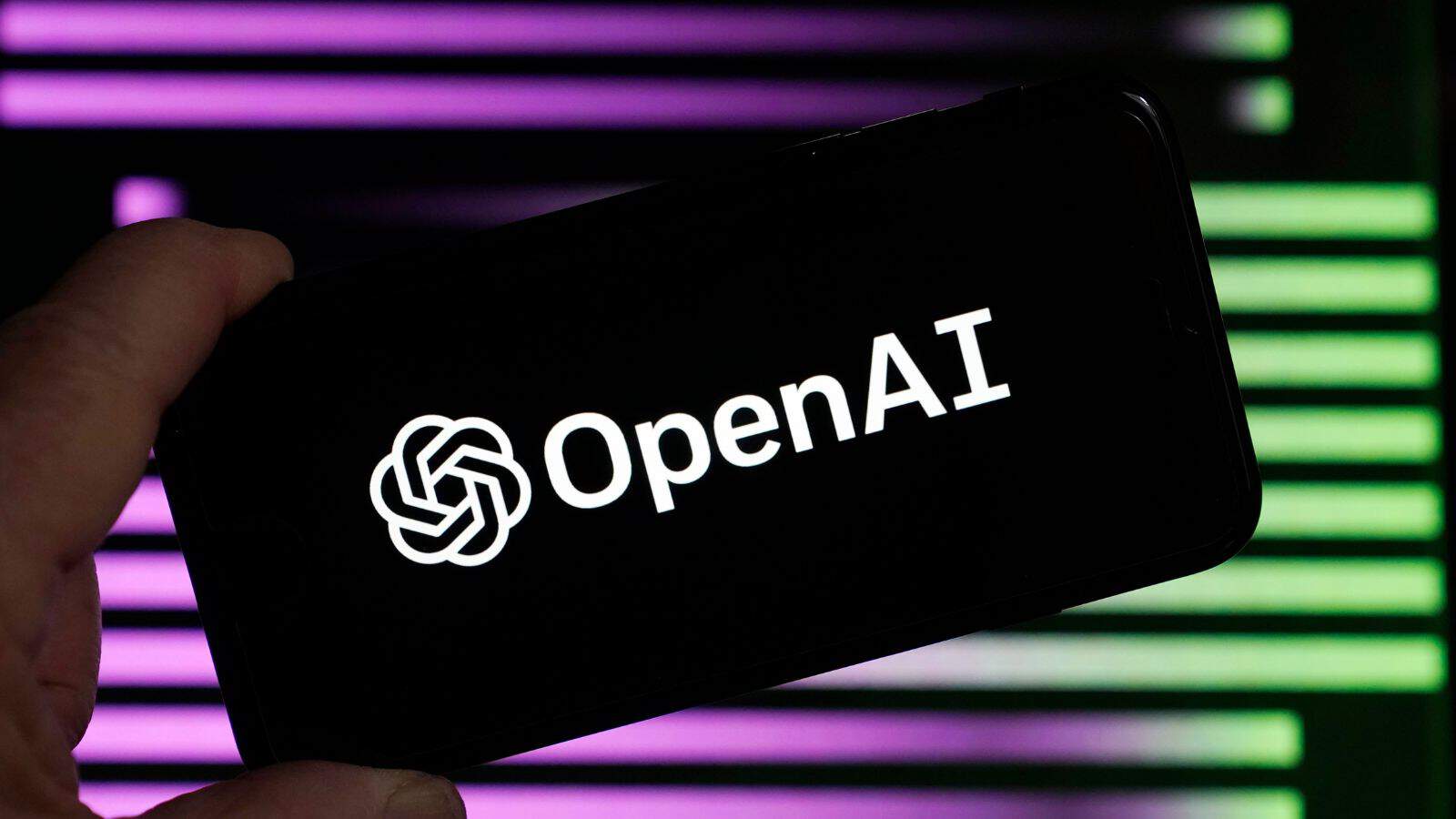 OpenAI potrebbe pensare ad uno smartphone con AI integrata