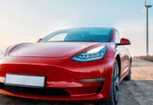 Tesla raggiunge oggi il primo milione di veicoli consegnati in Europa