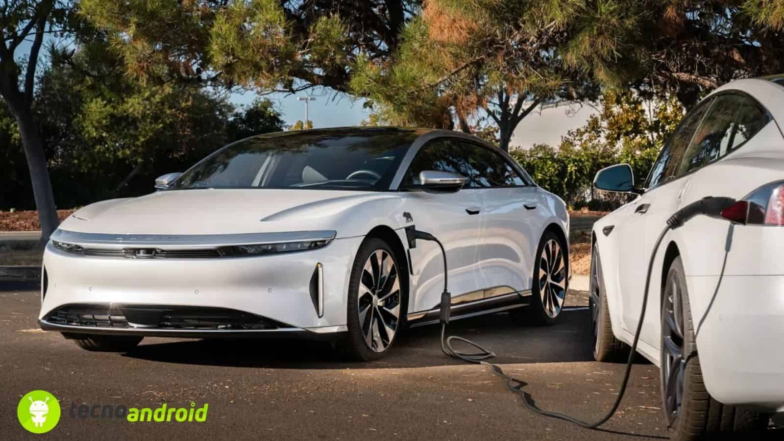 Lucid air auto capace di ricaricare le altre vetture elettriche