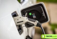 Inizia la rivoluzione: auto elettriche e fotovoltaico in crescita