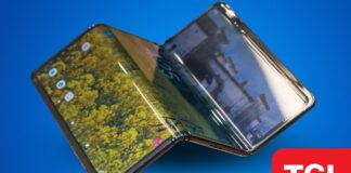 TCL: presentato prototipo di uno smartphone pieghevole tri-fold