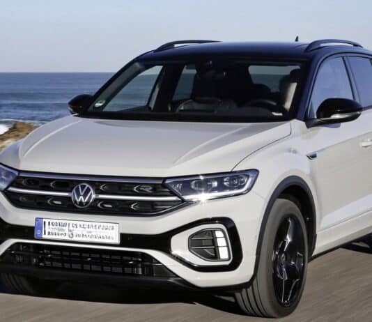 Nuova Volkswagen T-Roc: come sarà il nuovo B-SUV del 2025