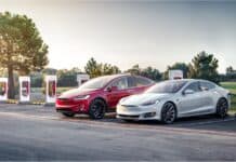 Elon Musk investe 500 milioni di dollari per i Supercharger di Tesla