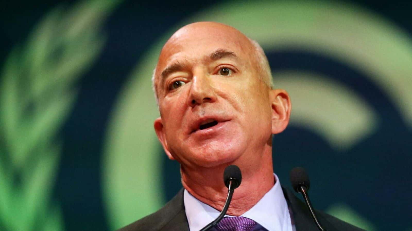 Classifica uomini più ricchi del mondo: Jeff Bezos guida, c'è una sorpresa