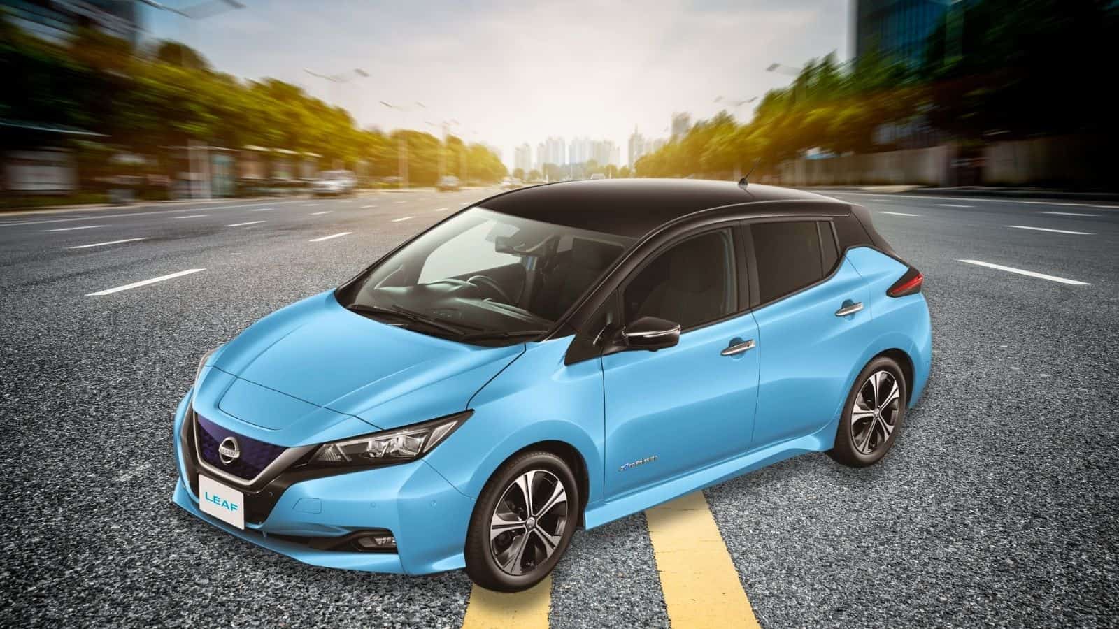 Nissan Leaf: l'auto di trasforma da berlina famigliare a SUV 