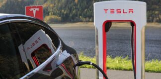 Tesla: negli Stati Uniti si può scegliere il produttore della batteria