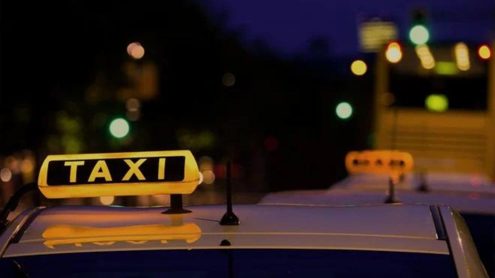 Taxi, a Roma arrivano 1000 licenze nuove e aumentano i prezzi