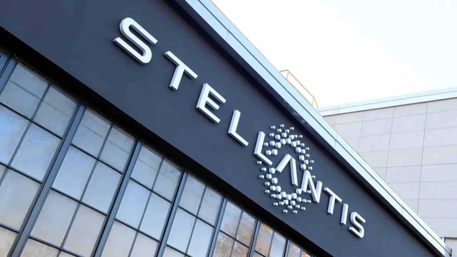 Stellantis lancerà 36 modelli ibridi entro il 2026