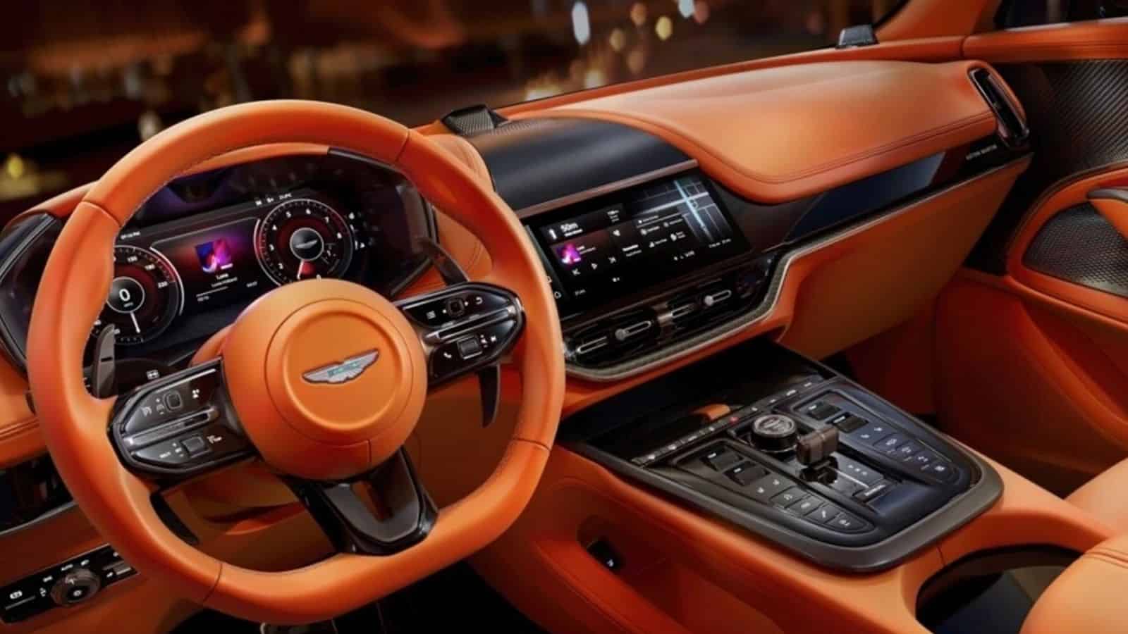 Nuove auto Aston Martin: è dibattito tra schermi e tasti fisici