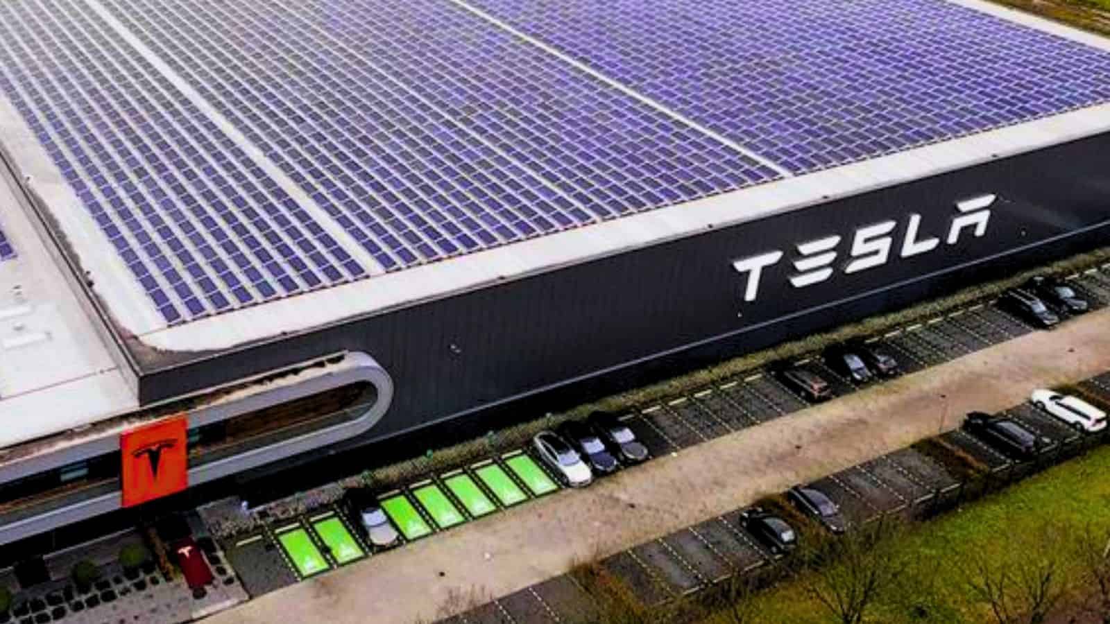 Tesla: ottenuta autorizzazione per l'ampliamento della Gigafactory 