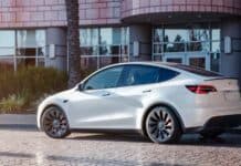 Restyling della Tesla Model Y: iniziati i test su strada