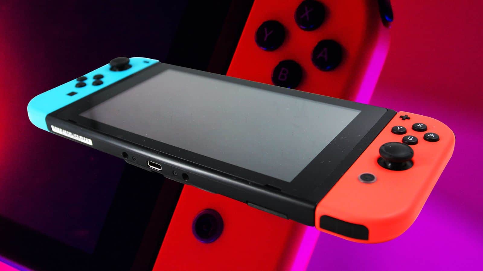 Nintendo Switch con 8GB di RAM: iniziano a girare 13 giochi PC