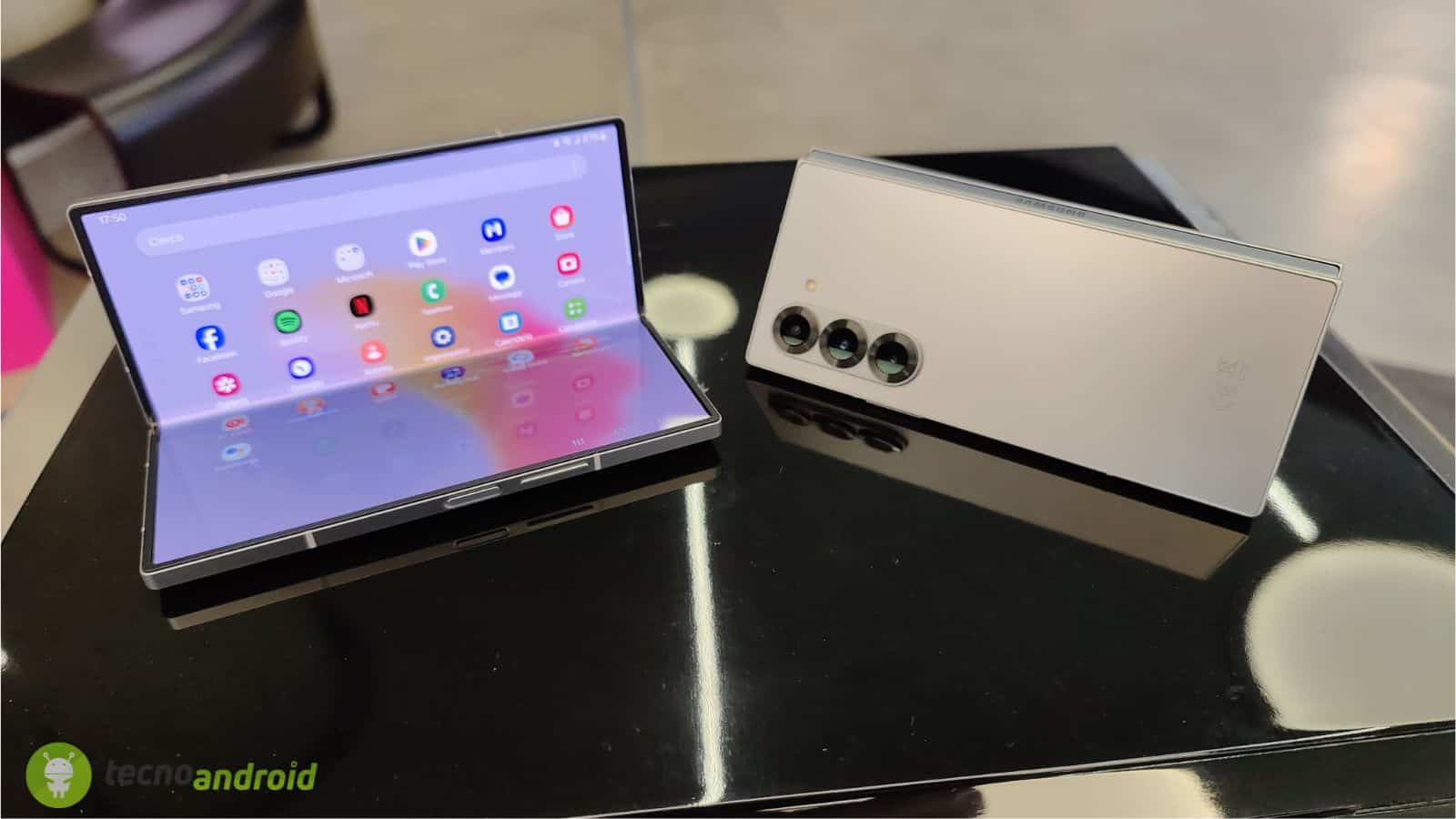 Samsung lancia Galaxy Z Fold6, Z Flip6 e tanti indossabili: specifiche e prezzi 