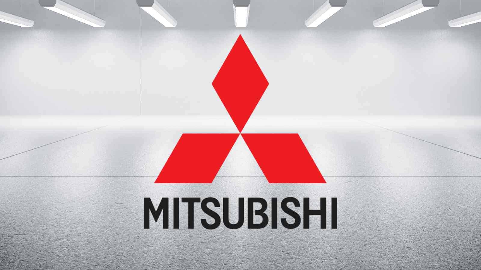 La nuova Mitsubishi Pajero si inserisce nel mercato dei SUV ibridi plug-in di fascia alta, senza temere l'agguerrita concorrenza.