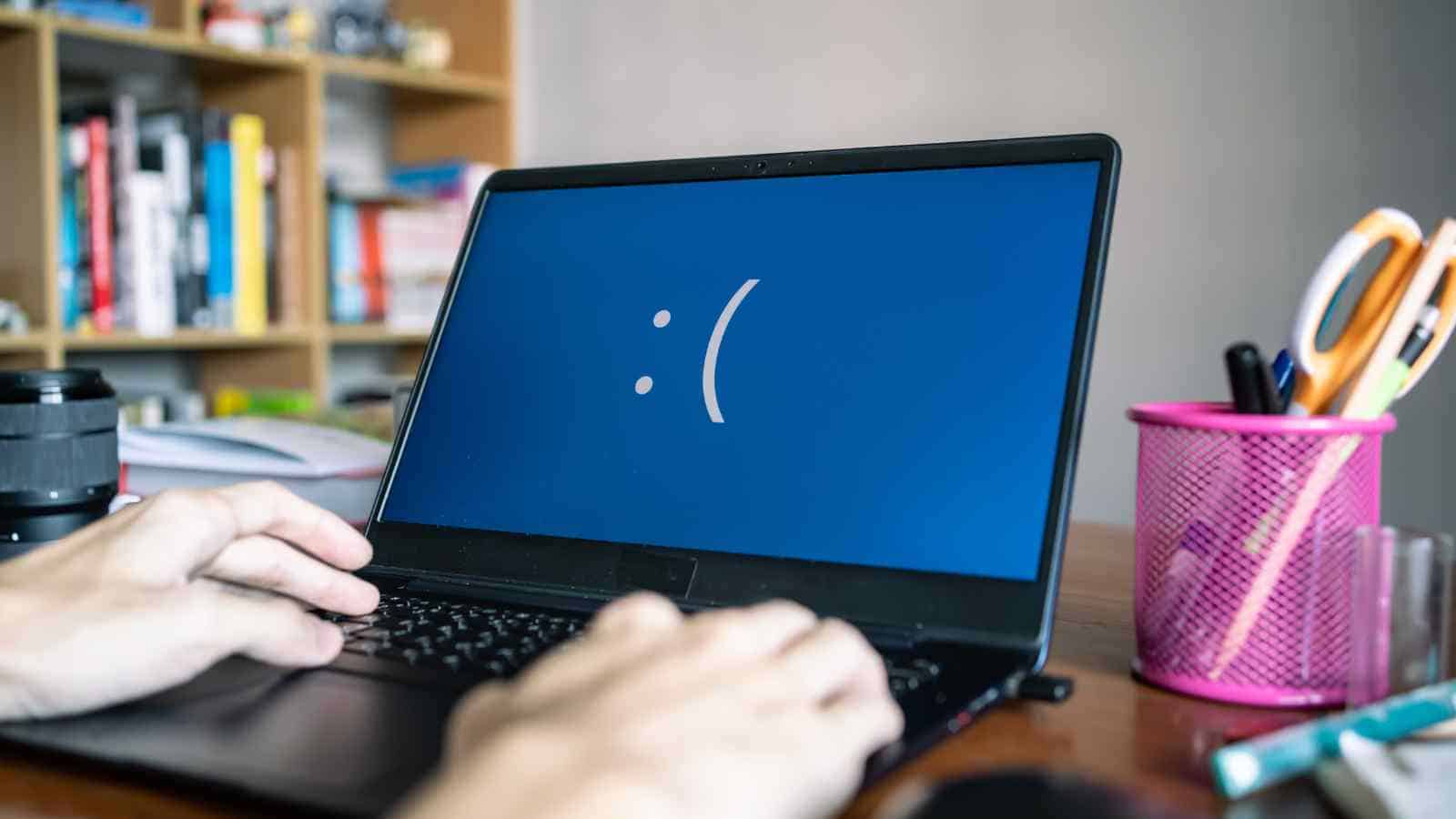 Un blackout costato migliaia di euro e disservizi in tutta Europa per Windows, ma ecco come fare per risolvere il problema (almeno per ora).