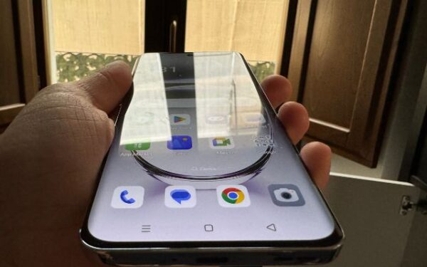 OPPO Reno 12