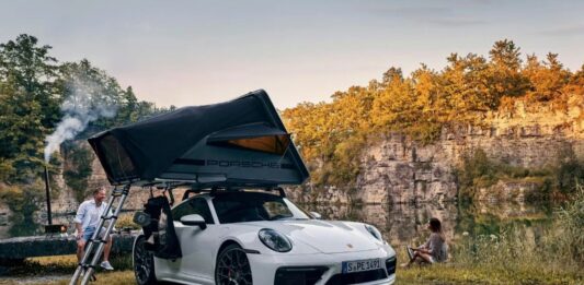 Porsche: nuovi accessori per avventure outdoor sotto le stelle