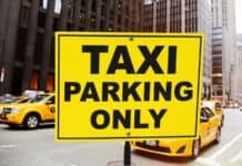 Robotaxi in TILT: non riescono a parcheggiare nel modo giusto