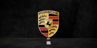 Porsche 911: la variante a combustione rimane meno compatta