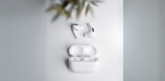 Apple AirPods