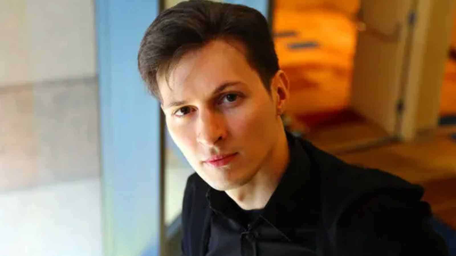 La causa contro Durov è ora in pieno svolgimento e il CEO di Telegram è ancora confinato in Francia, ma la Russia non è d'accordo.