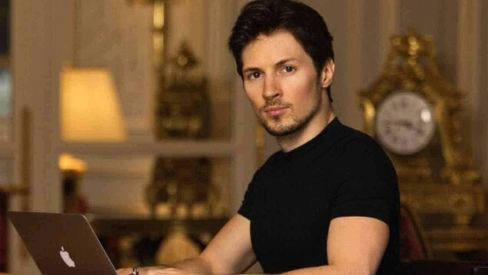 Durov, il fondatore e amministratore di Telegram, è stato arrestato non lontano da Parigi con accuse gravissime a suo carico.