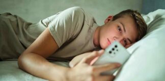 Inserzionisti anonimi spiegano come Google suggeriva loro una scappatoia per raggiungere gli adolescenti con le loro pubblicità.