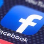 Facebook e l'icona nera su iOS: era un ERRORE tecnico