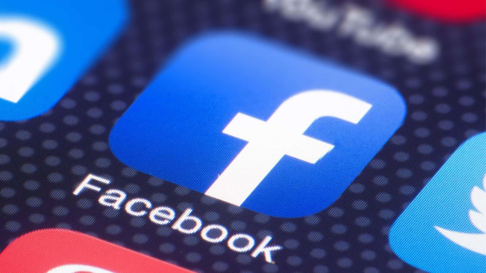 Facebook e l'icona nera su iOS: era un ERRORE tecnico