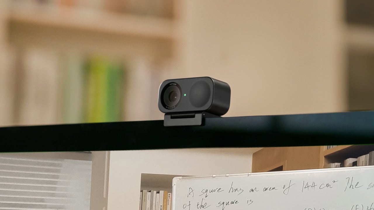 Insta360 Link 2 e Link 2C ufficiali: nuove webcam 4K con intelligenza artificiale