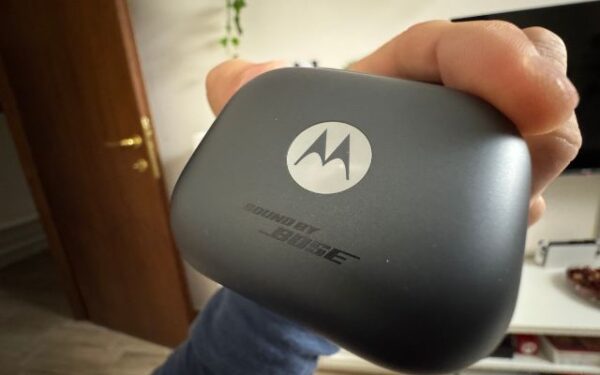 Motorola Moto Buds+