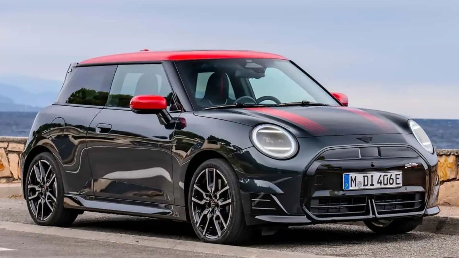 MINI John Cooper Works E: pronta al debutto con oltre 250 CV