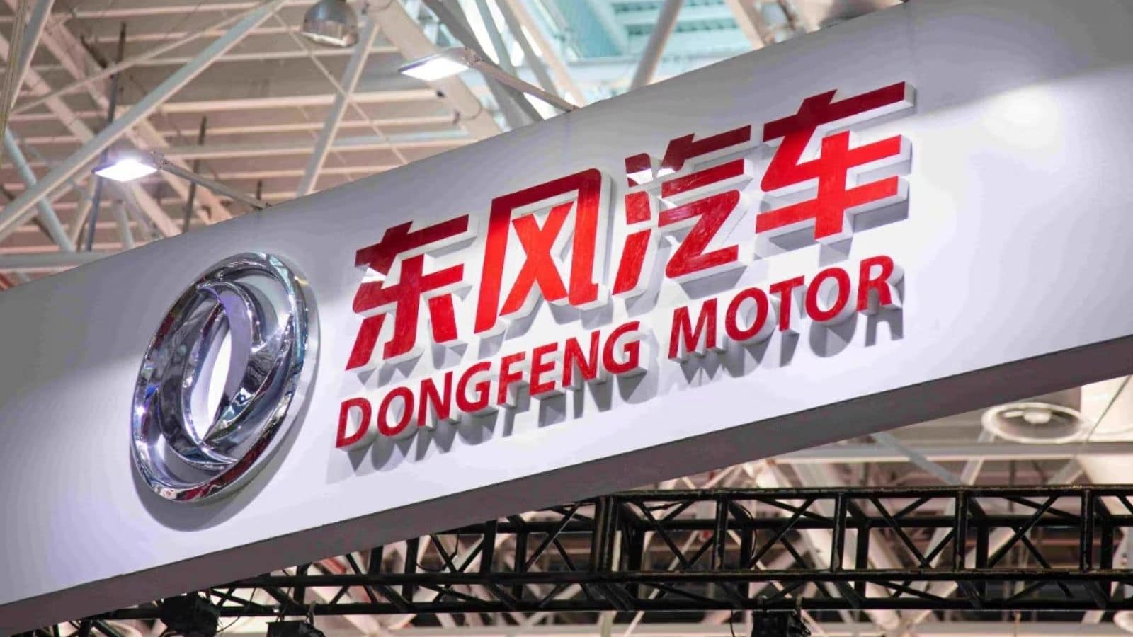 Dongfeng e l'Italia: trattative in salita per una nuova fabbrica