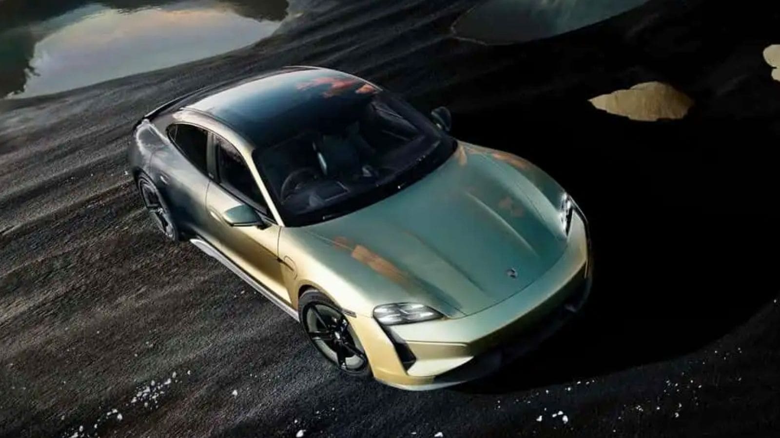 Porsche Taycan Turbo S Celestial Jade: eleganza su misura